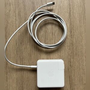 Apple White USB-C Power Adapter